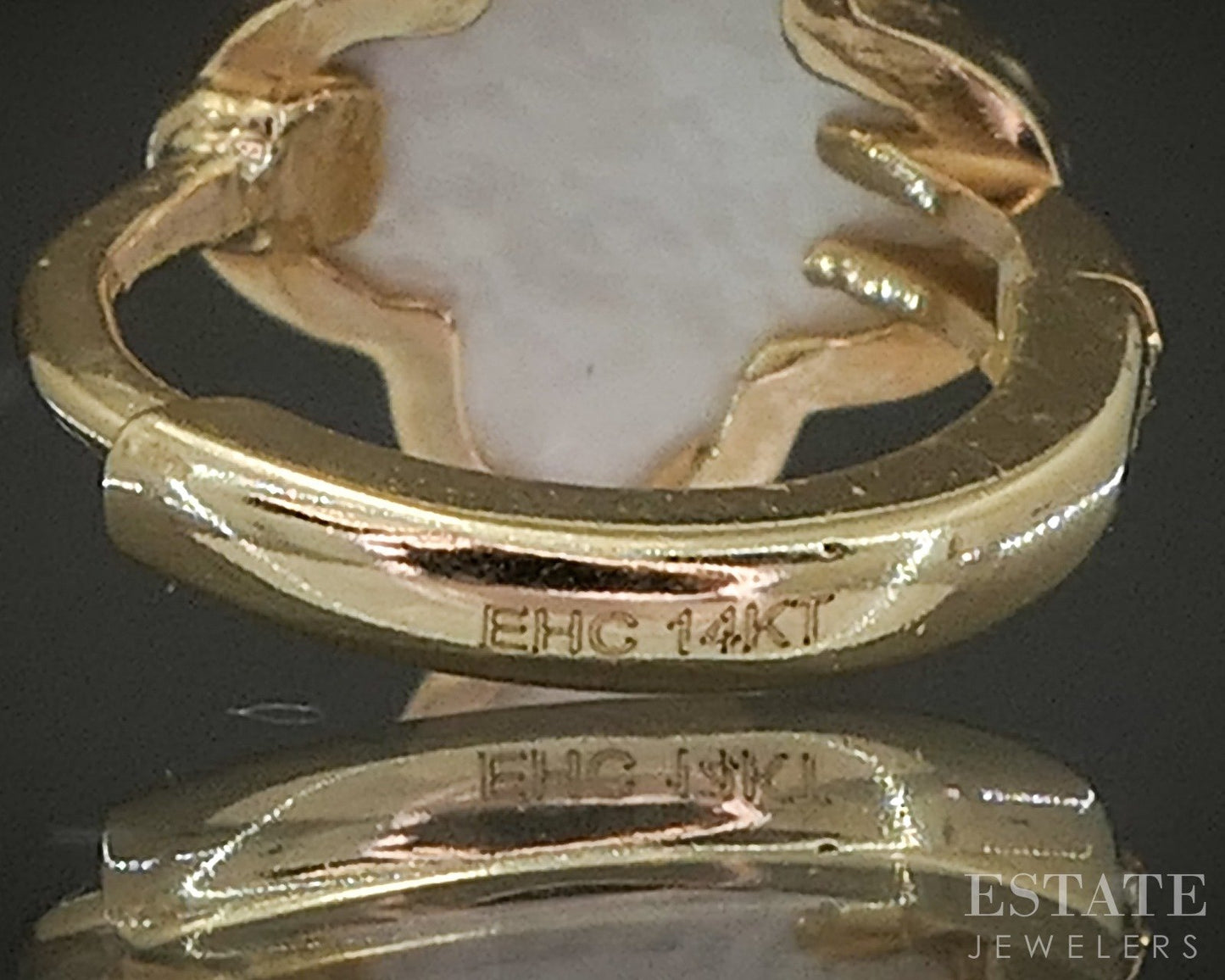 14k Yellow Gold Natural Mother of Pearl Clover Huggie Hoop Earrings 1.4g p24513b