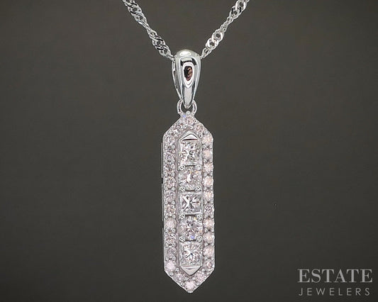 10k White Gold Natural .31ctw Diamond Cluster Ladies Necklace 2.2g 18"L p23938b