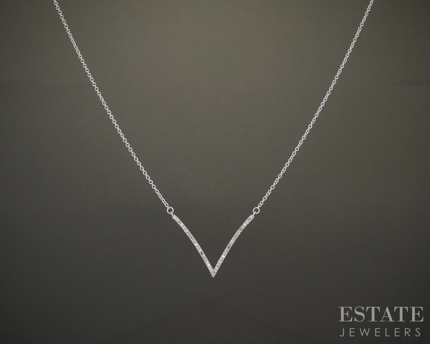 10k White Gold Natural .12ctw Diamond V Ladies Necklace 1.7g 17"L p24059b