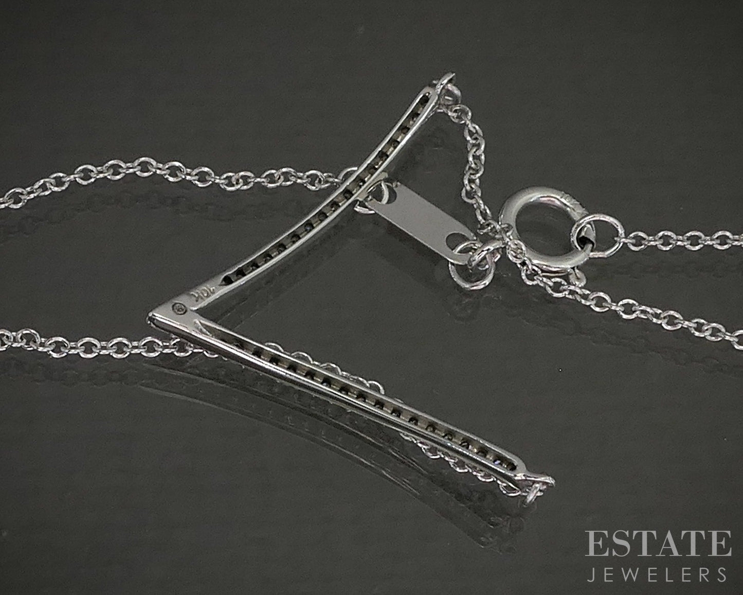 10k White Gold Natural .12ctw Diamond V Ladies Necklace 1.7g 17"L p24059b