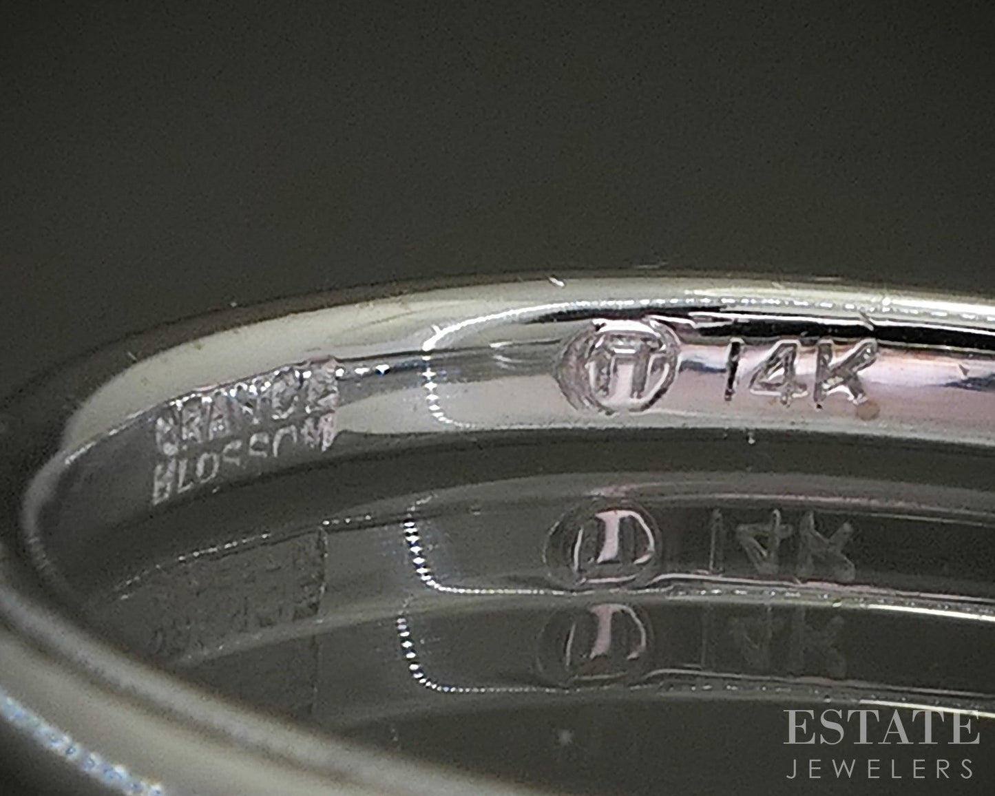 Vintage 14k White Gold 2mm Engraved Floral Ladies Wedding Band 1.9g p23638b