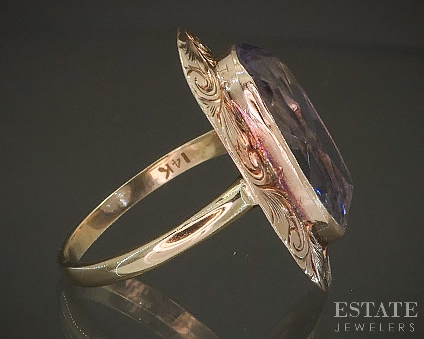 Vintage 14k Yellow Gold Oval Natural Amethyst Shield Ladies Ring 3.1g p26107