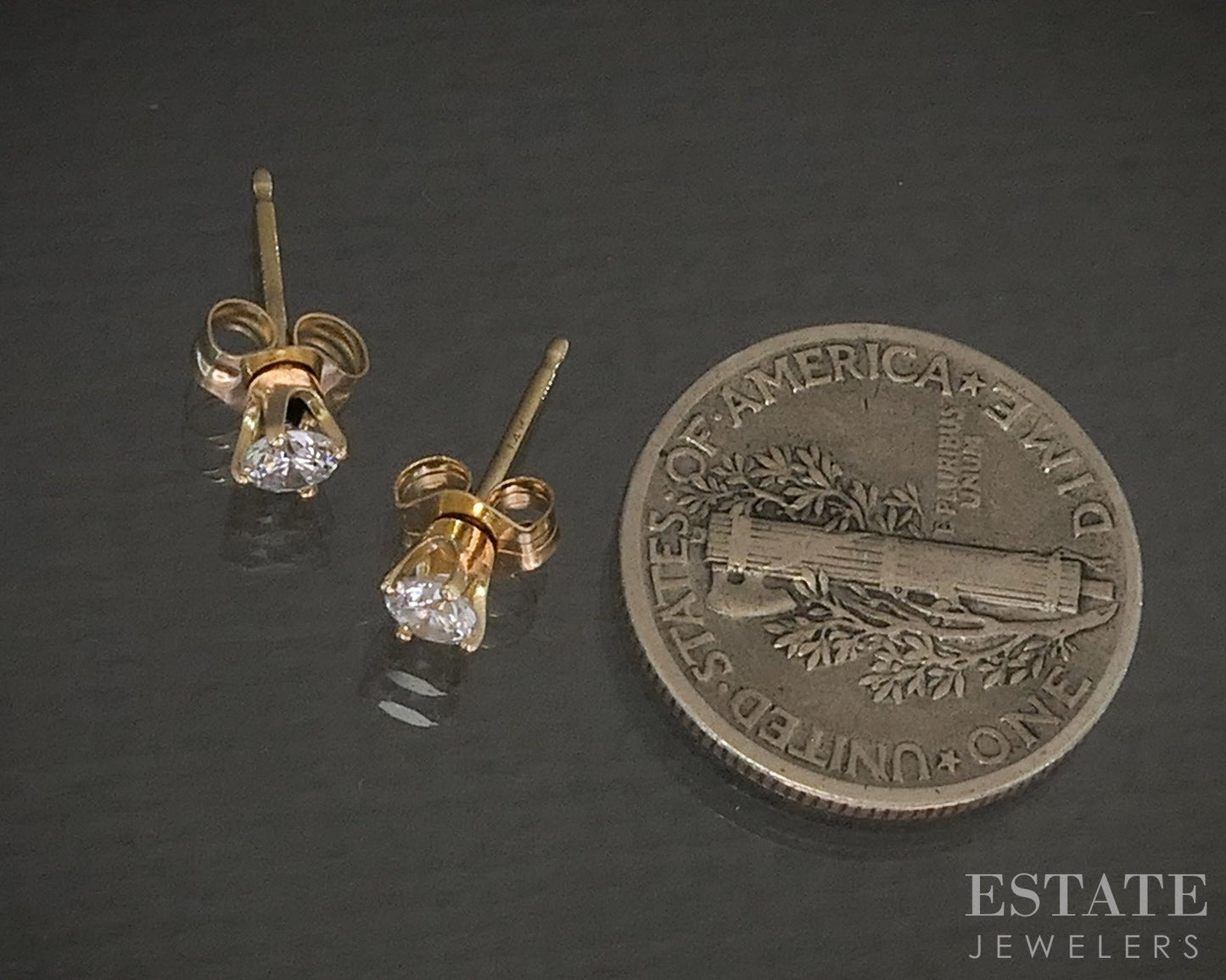 14k Yellow Gold Round Natural .20ctw Diamond Stud Earrings p25976