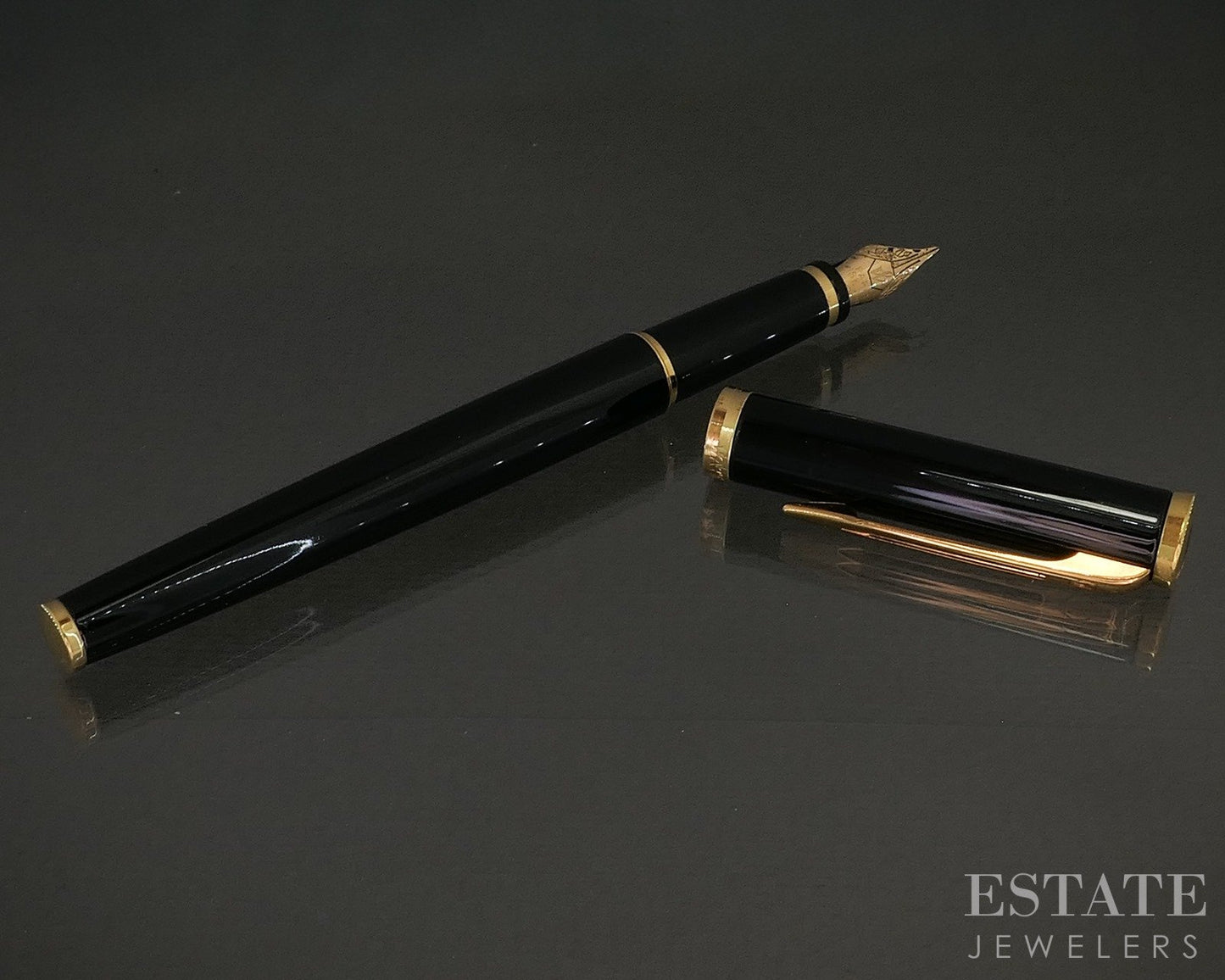 Vintage Waterman France 18k Yellow Gold Nib Black Fountain Pen p23030