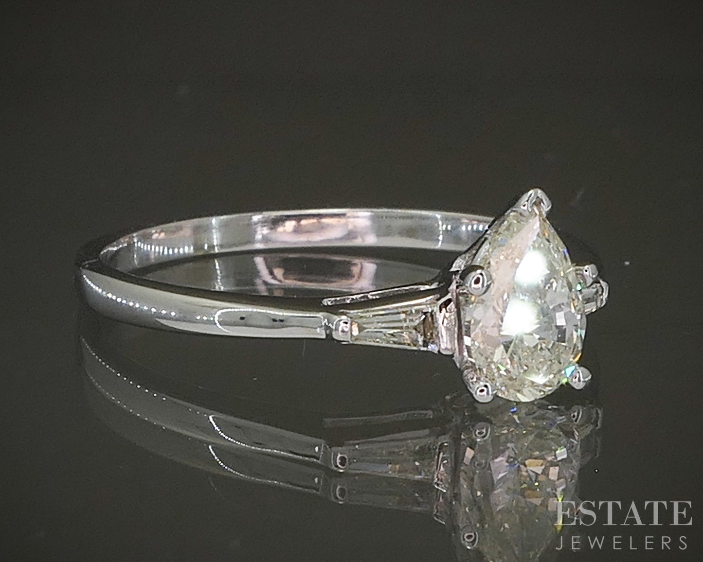 18k White Gold Pear Natural .82ctw Diamond Engagement Ring 2.3g p27928