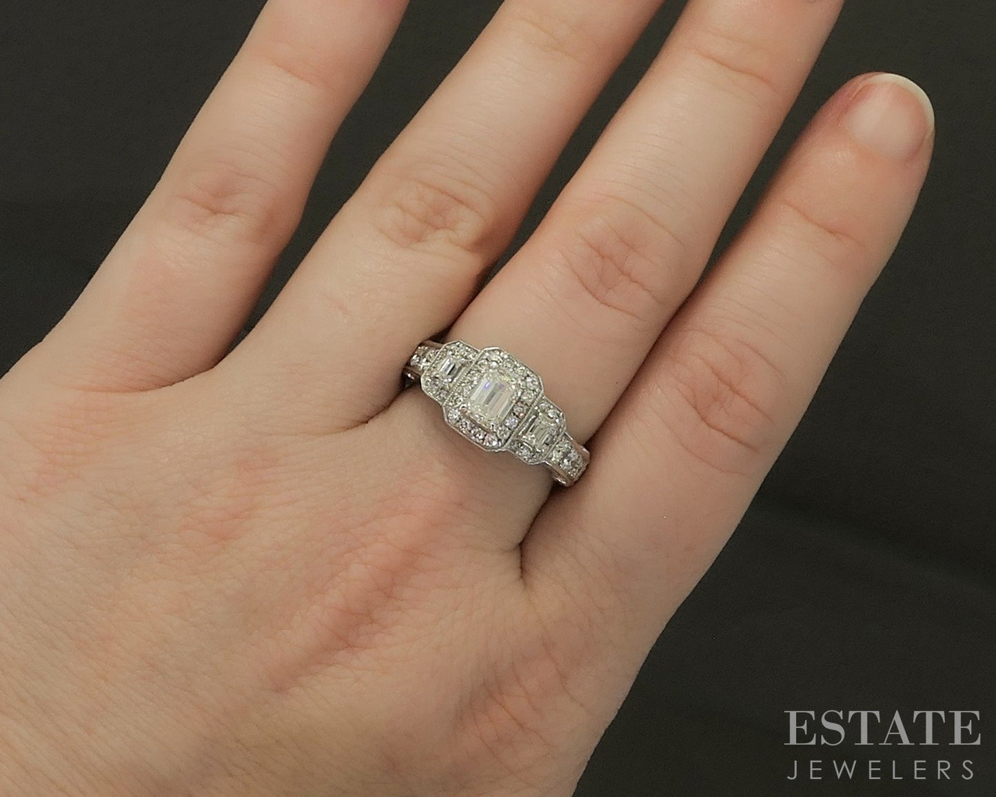 14k White Gold Emerald Natural 1.18ctw Diamond Halo Engagement Ring 6g p26060