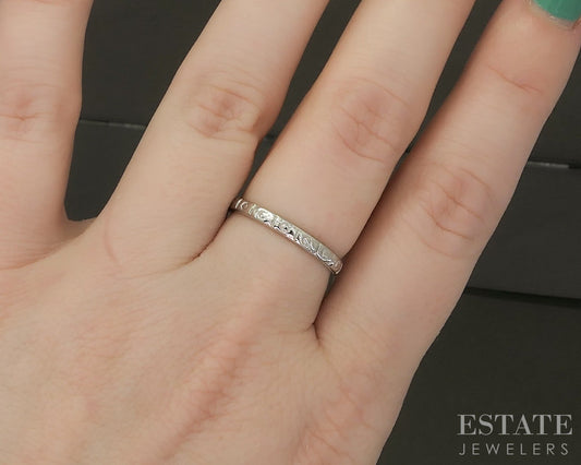 Antique 18k White Gold 2.4mm Engraved Ladies Wedding Band 2g p27832