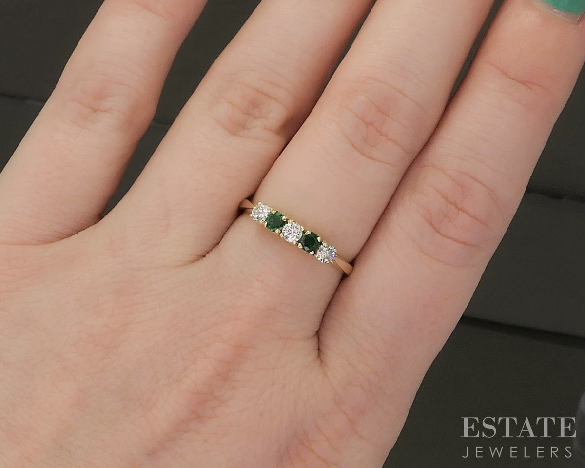 14k Yellow Gold Natural Emerald & Diamond Ladies Band Ring 2.0g p27485