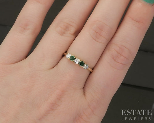 14k Yellow Gold Natural Emerald & Diamond Ladies Band Ring 2.0g p27485