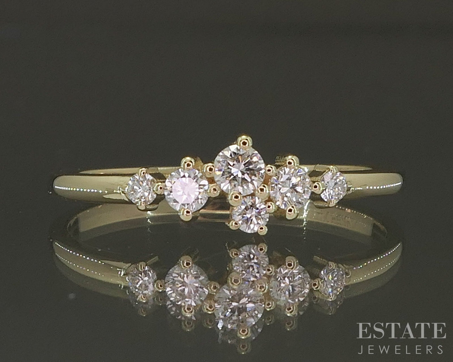 14k Yellow Gold Natural .14ctw Diamond Scattered Ladies Band Ring 1.5g p26324b