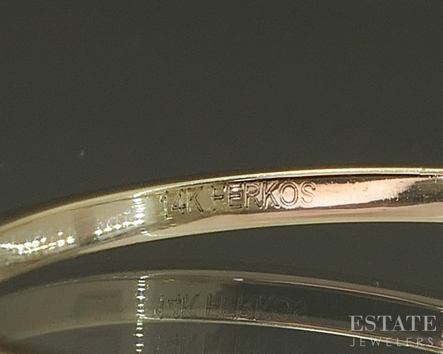 14k Yellow Gold Natural .14ctw Diamond Scattered Ladies Band Ring 1.5g p26324b
