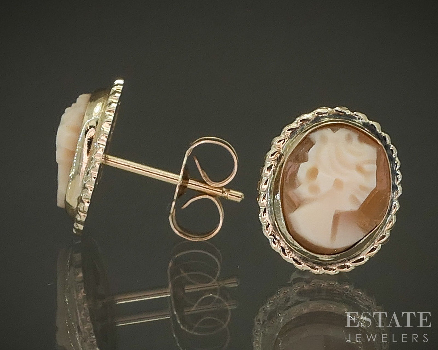 Vintage 14k Yellow Gold Natural Cameo Stud Ladies Earrings 1.2g p27994
