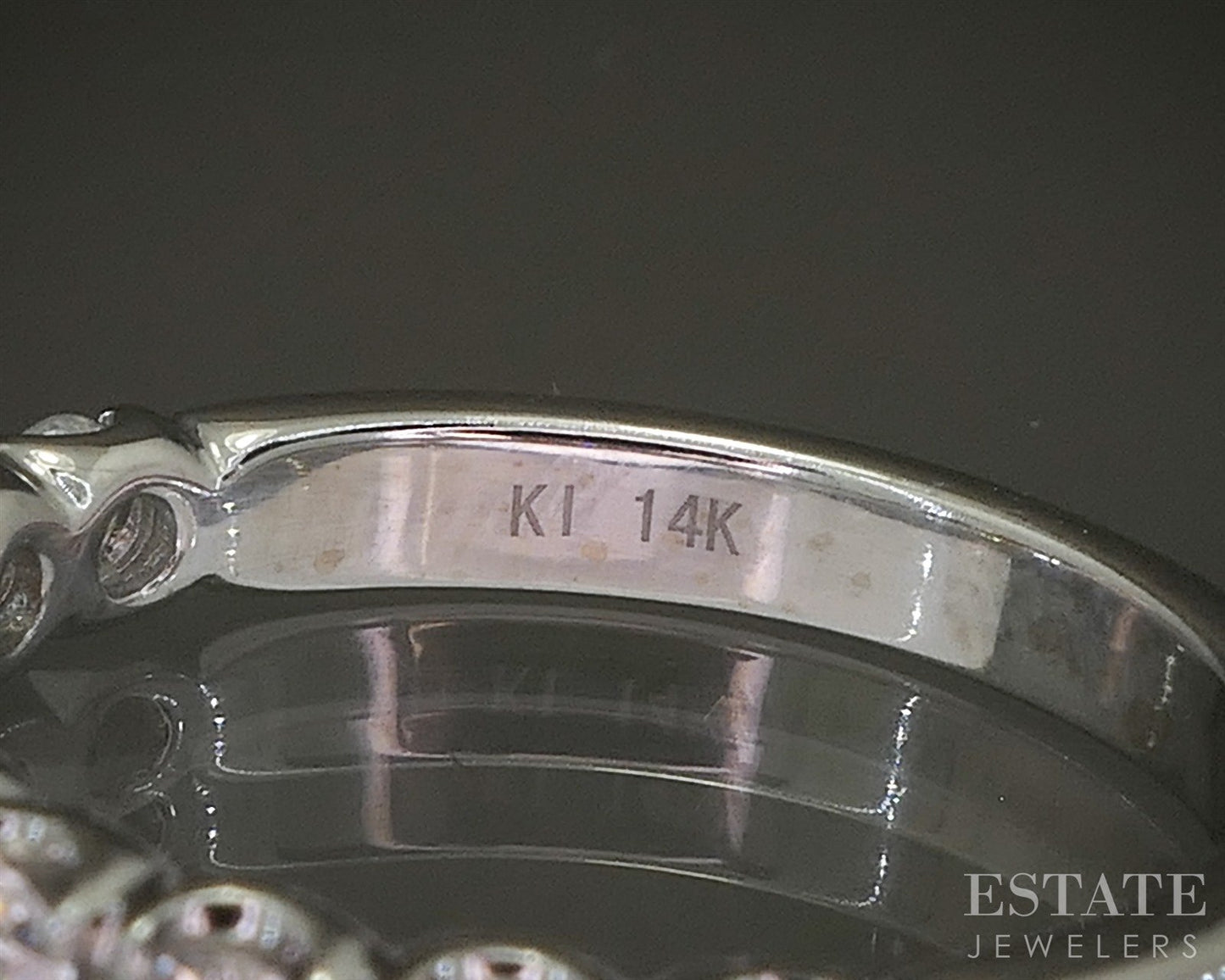 14k White Gold Natural .63ctw Diamond 9-Stone Ladies Wedding Band 3.6g p27132