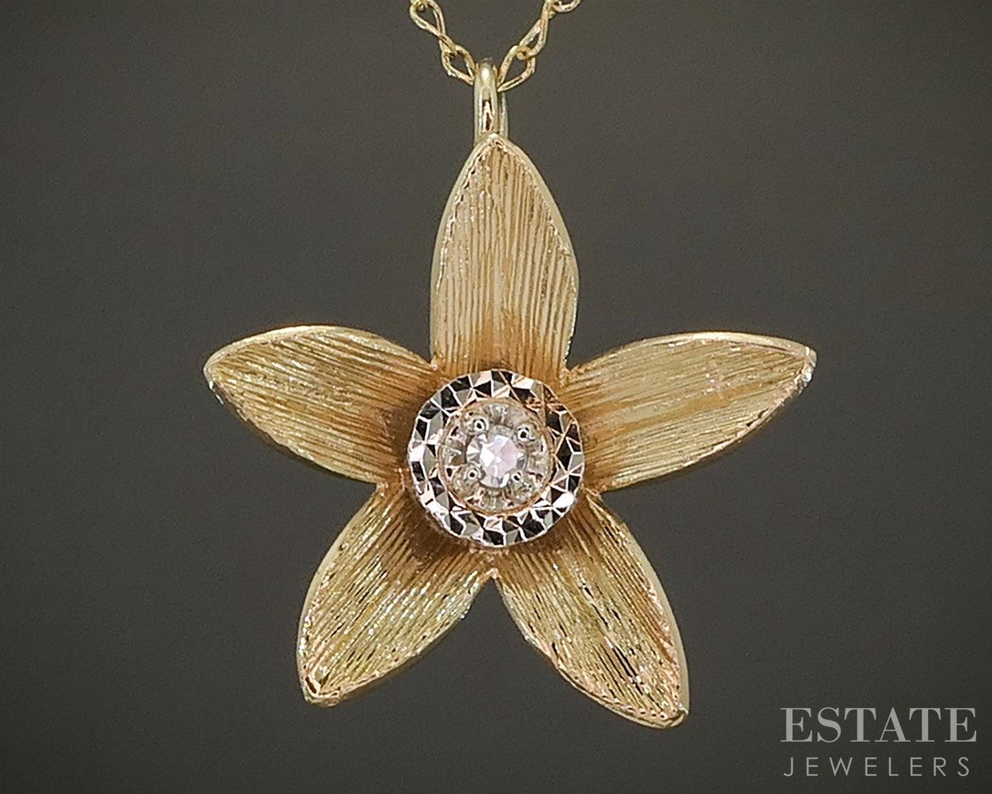 Vintage 14k Yellow Gold Natural Diamond Flower Necklace 1.6g 18"L p25538