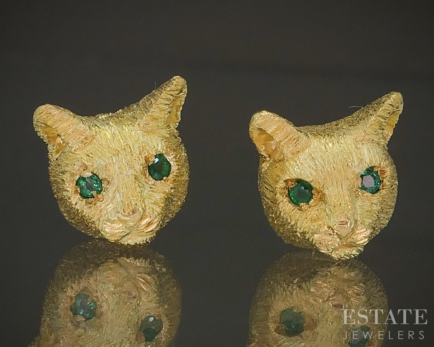 18k Yellow Gold Natural Emerald Cat Head Stud Earrings 6.5g p26545