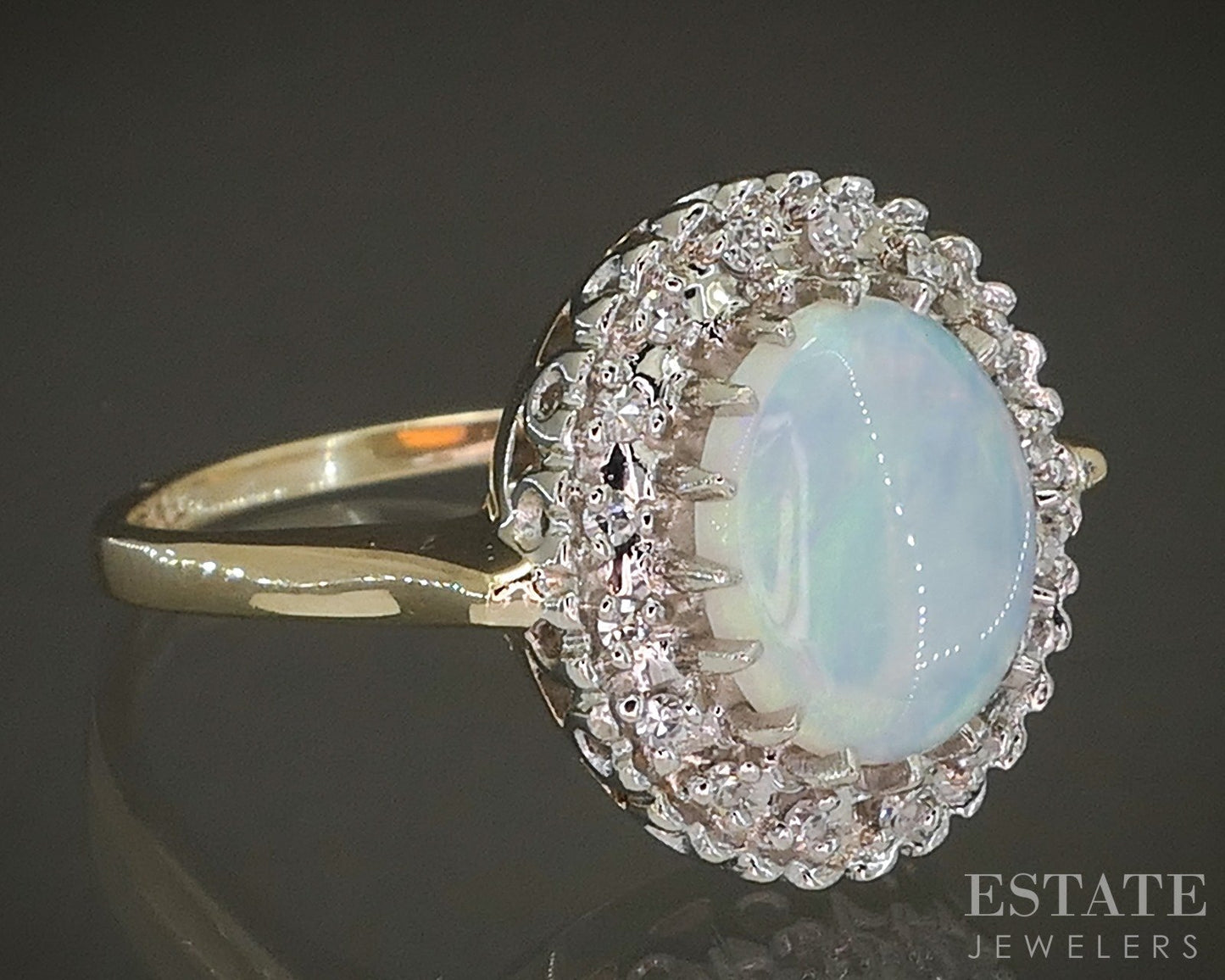 Vintage 14k Yellow Gold Oval Natural Opal & Diamond Ladies Ring 5.0g p26995