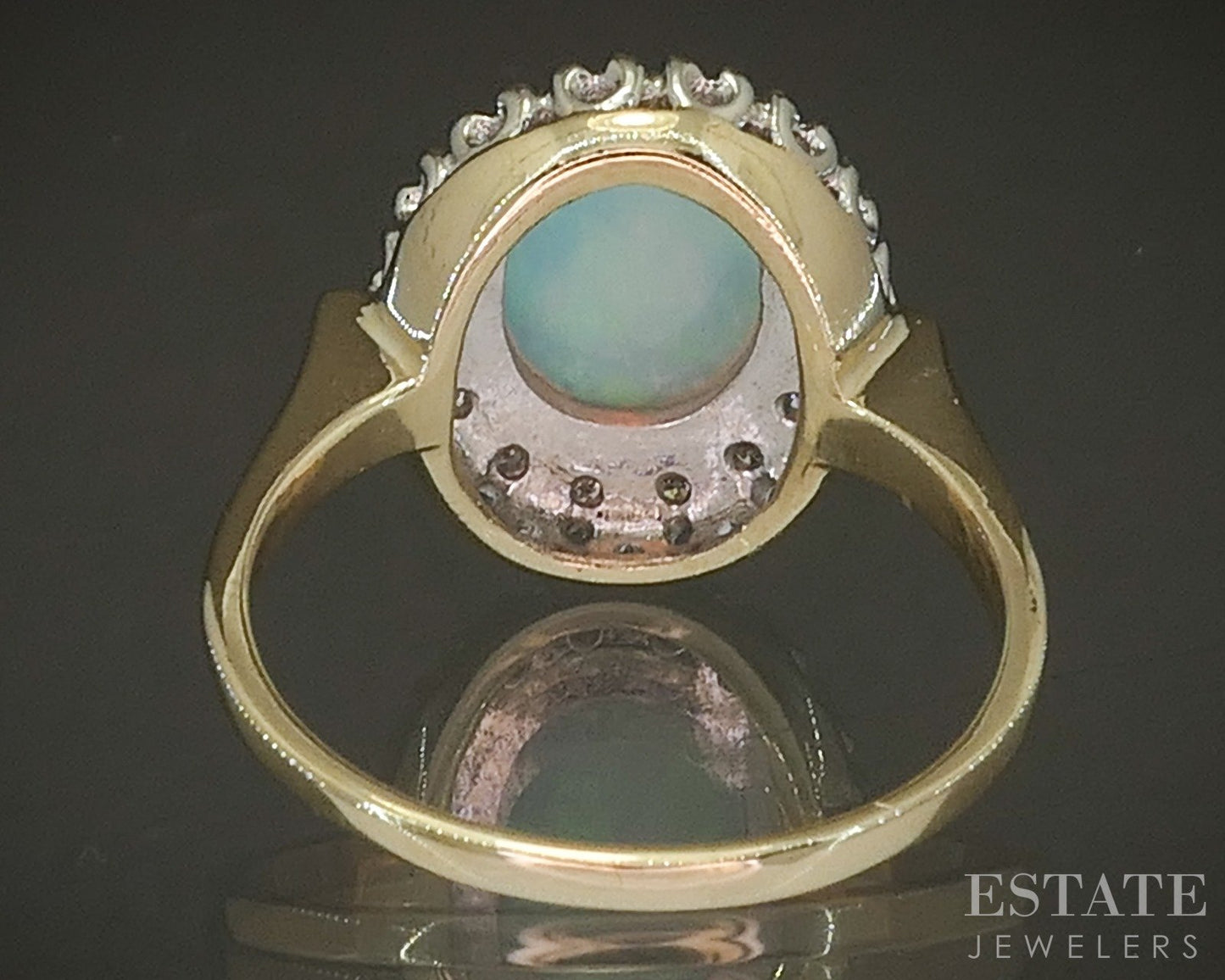 Vintage 14k Yellow Gold Oval Natural Opal & Diamond Ladies Ring 5.0g p26995