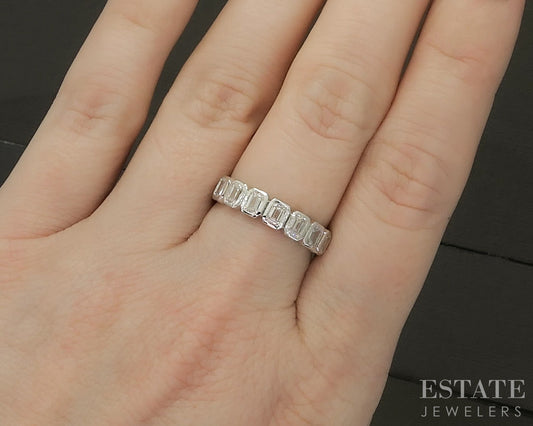 14k White Gold 1.03ctw Lab Emerald-Cut Diamond Wedding Band p30230