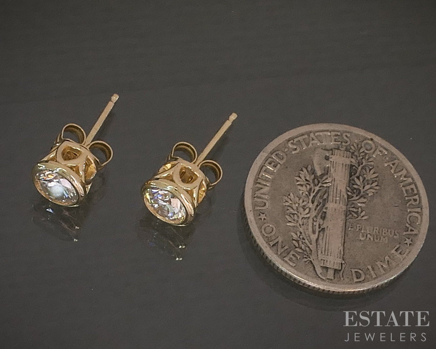 14k Yellow Gold Round Natural .63ctw Diamond Bezel Stud Earrings 1.1g p28149