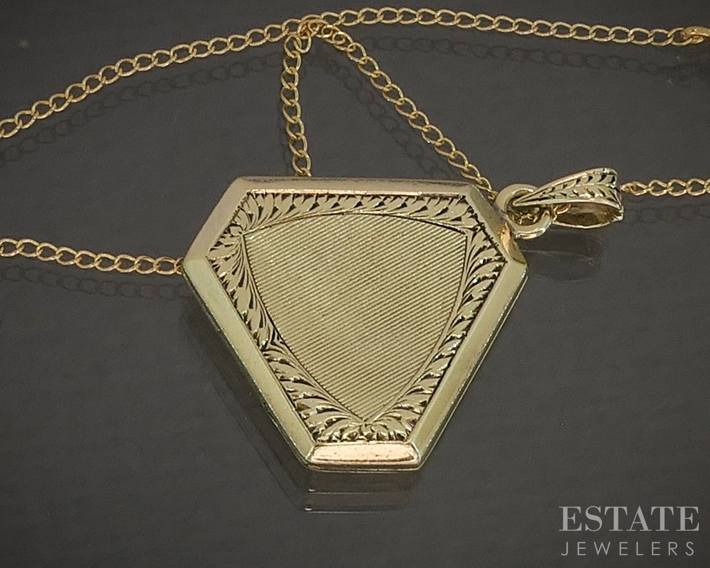 Vintage 14k Yellow Gold Natural Diamond Locket Necklace 4.4g p27997