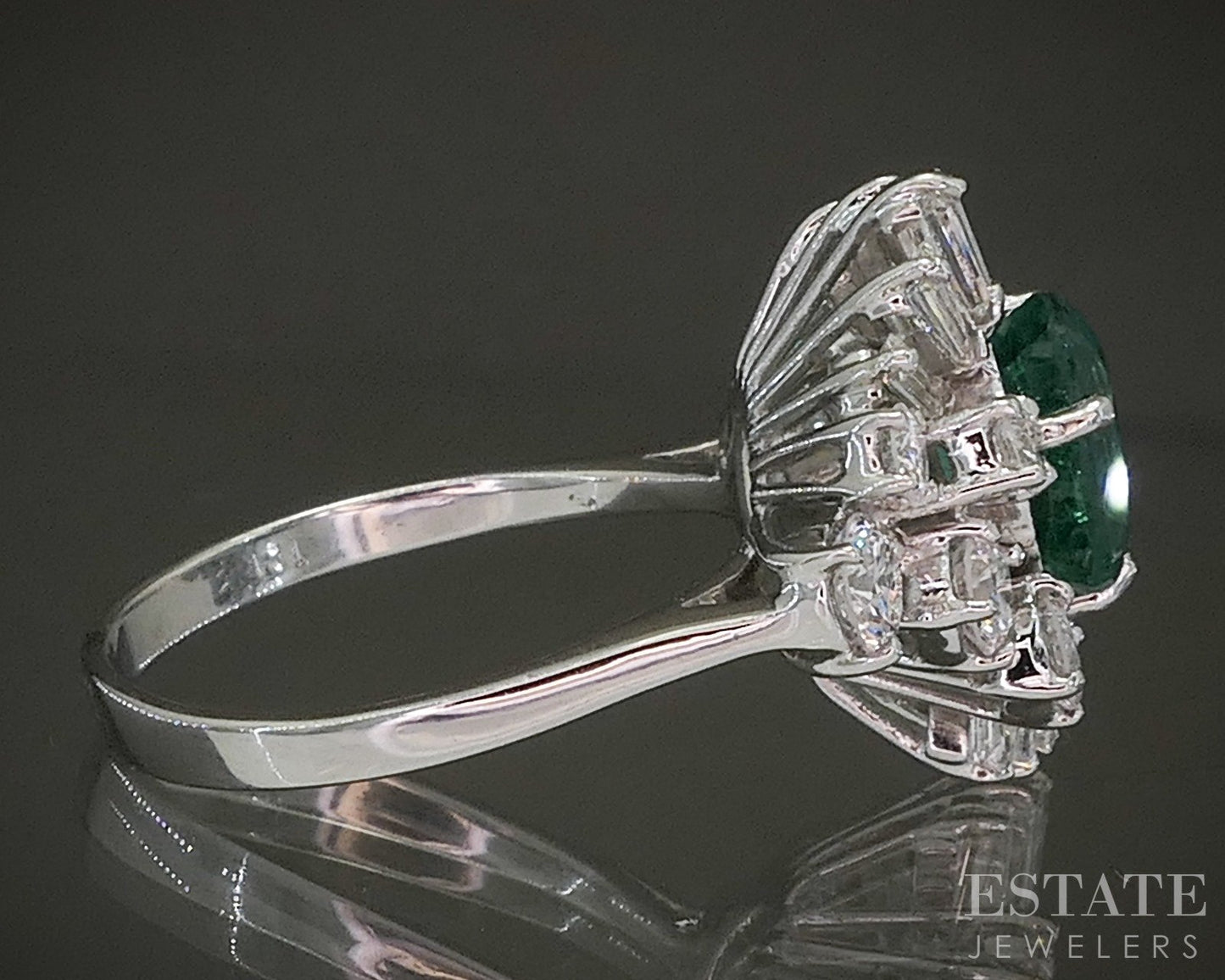 18k White Gold IGI Natural 1.30ct Emerald & Diamond Cocktail Ring 5.5g p28136