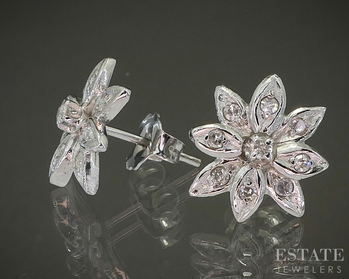 10k White Gold Natural Diamond Flower Stud Earrings 2.0g p27537b
