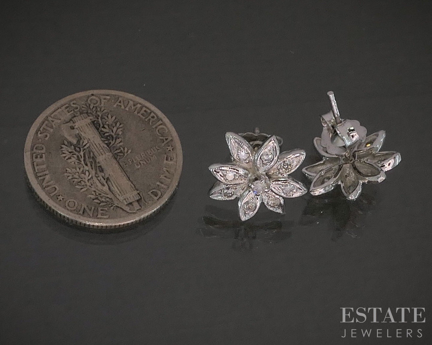 10k White Gold Natural Diamond Flower Stud Earrings 2.0g p27537b