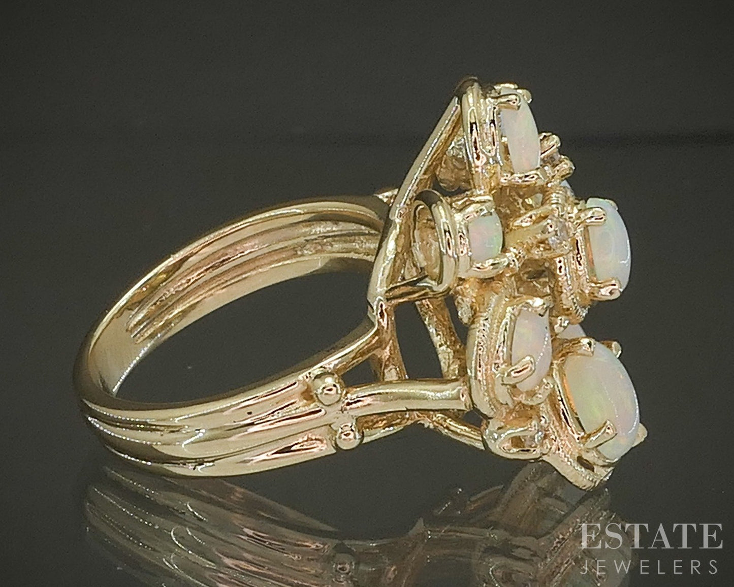 Vintage 14k Yellow Gold Oval Natural Opal & Diamond Cocktail Ring 8.1g p27678b
