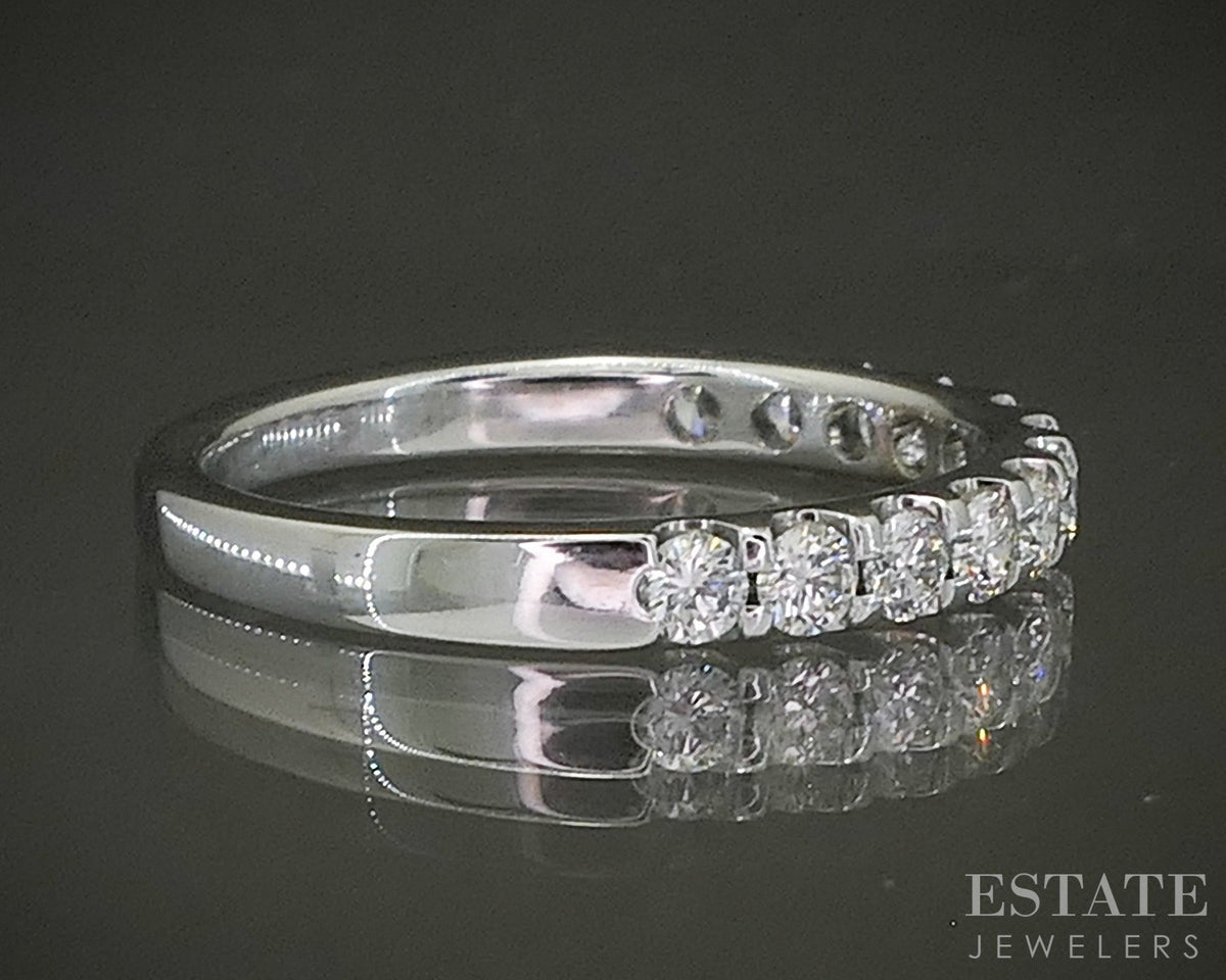 14k White Gold Round Natural .36ctw Diamond Ladies Wedding Band 2.4g p28775