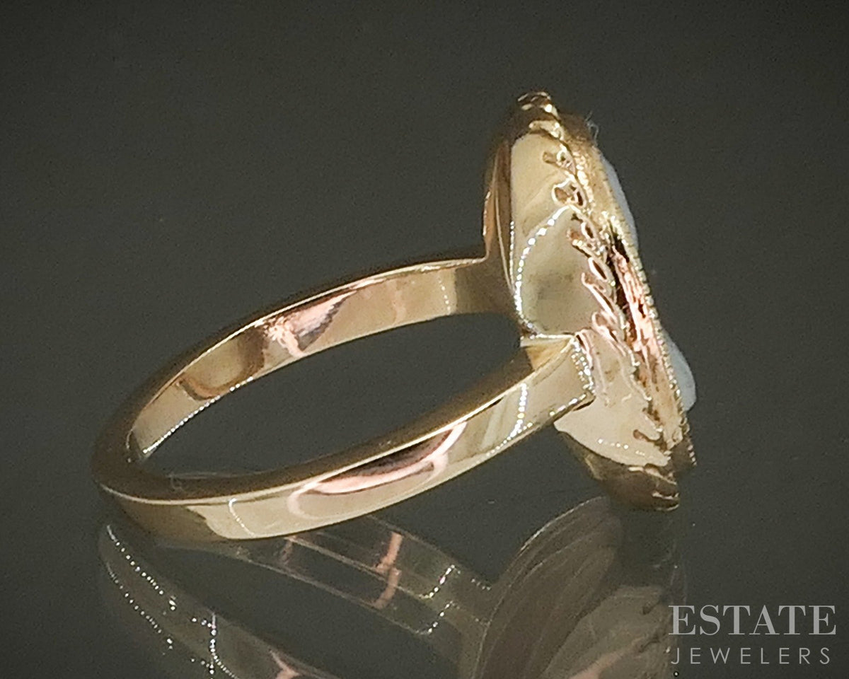 Vintage 14k Yellow Gold Natural Mother of Pearl Cameo Ladies Ring 3.4g p28053