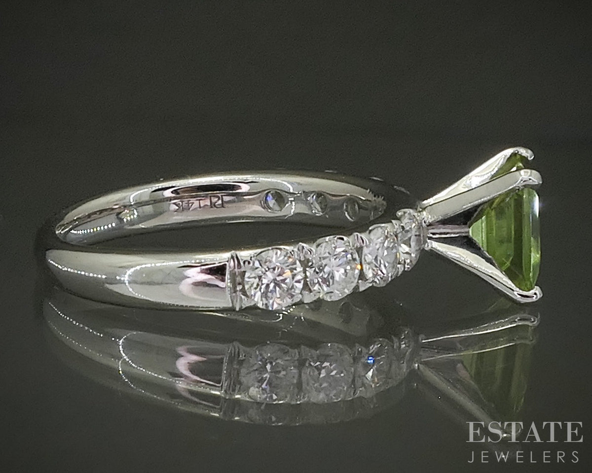 14k White Gold Square 1.09ct Natural Peridot & Diamond Ring 3.5g p31043