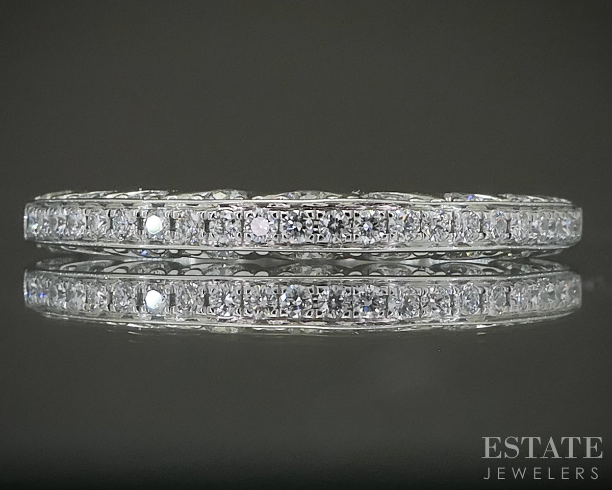 18k White Gold Natural .36ctw Diamond Ladies Wedding Band 2.5g p30132