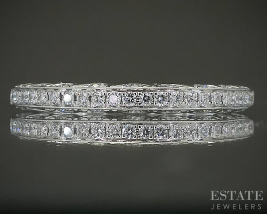 18k White Gold Natural .36ctw Diamond Ladies Wedding Band 2.5g p30132