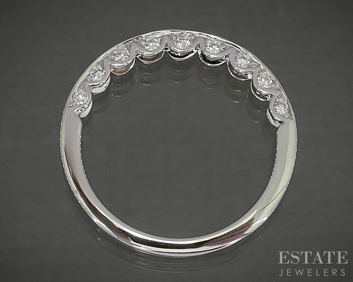 18k White Gold Natural .36ctw Diamond Ladies Wedding Band 2.5g p30132