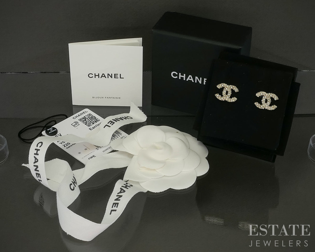 Chanel CC Logo Small Faux Pearl Gold & Pearly White Stud Earrings p30839
