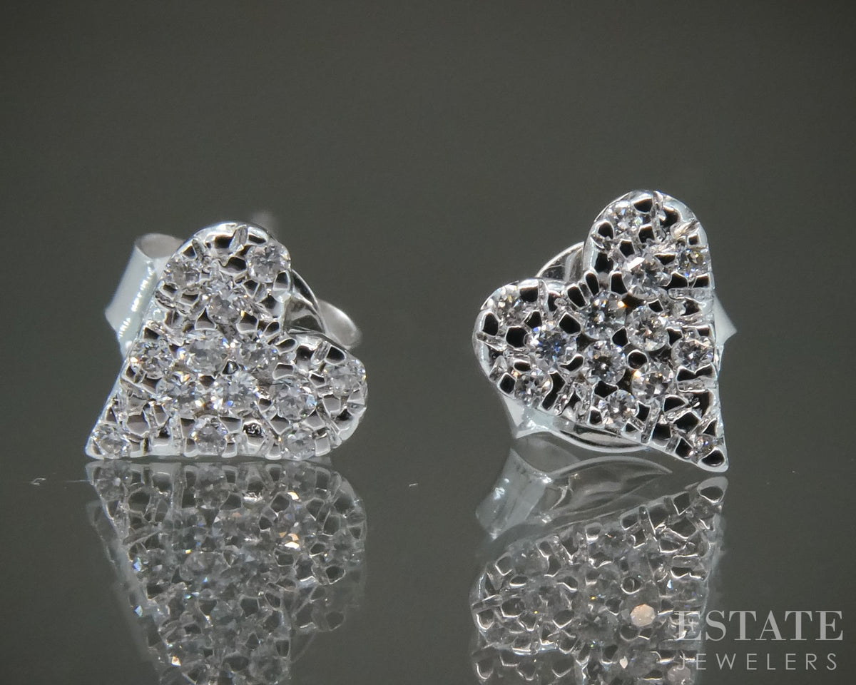 10k White Gold Lab Created .08ctw Diamond Heart Stud Earrings p32516