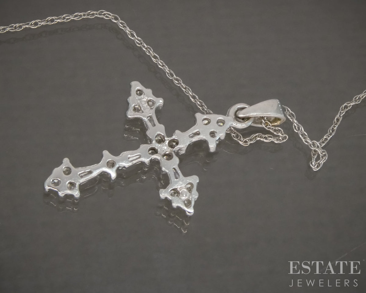 10k White Gold Natural .16ctw Diamond Cross Ladies Necklace 1.7g 18"L p28908