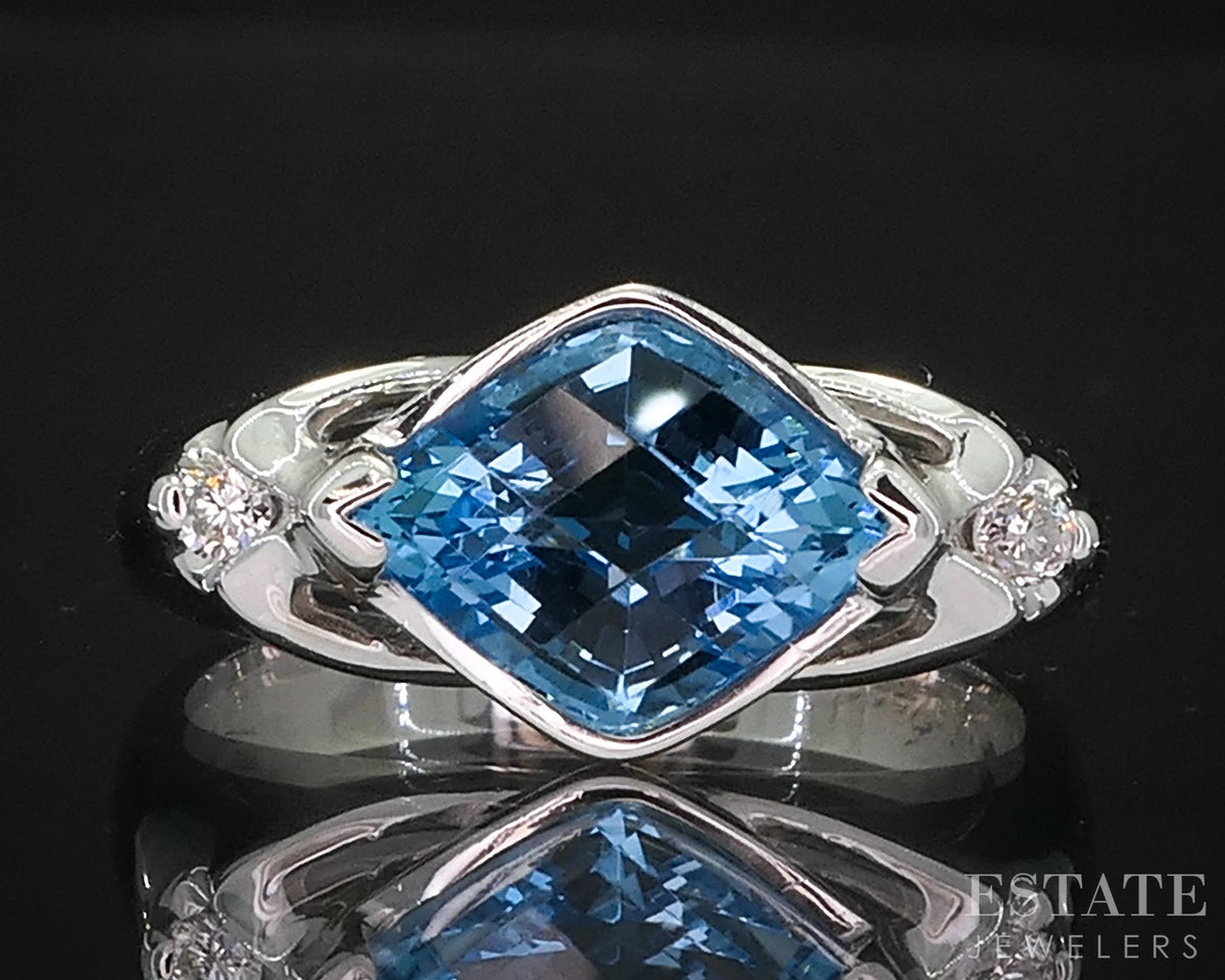 14k White Gold Natural Blue Topaz & Diamond Ladies Ring 5.2g p27058