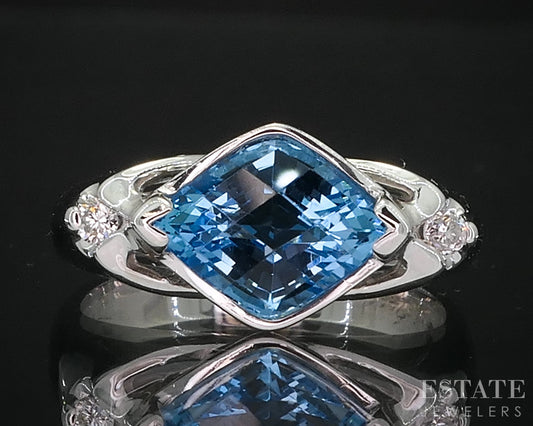 14k White Gold Natural Blue Topaz & Diamond Ladies Ring 5.2g p27058