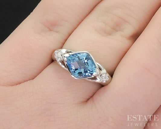 14k White Gold Natural Blue Topaz & Diamond Ladies Ring 5.2g p27058