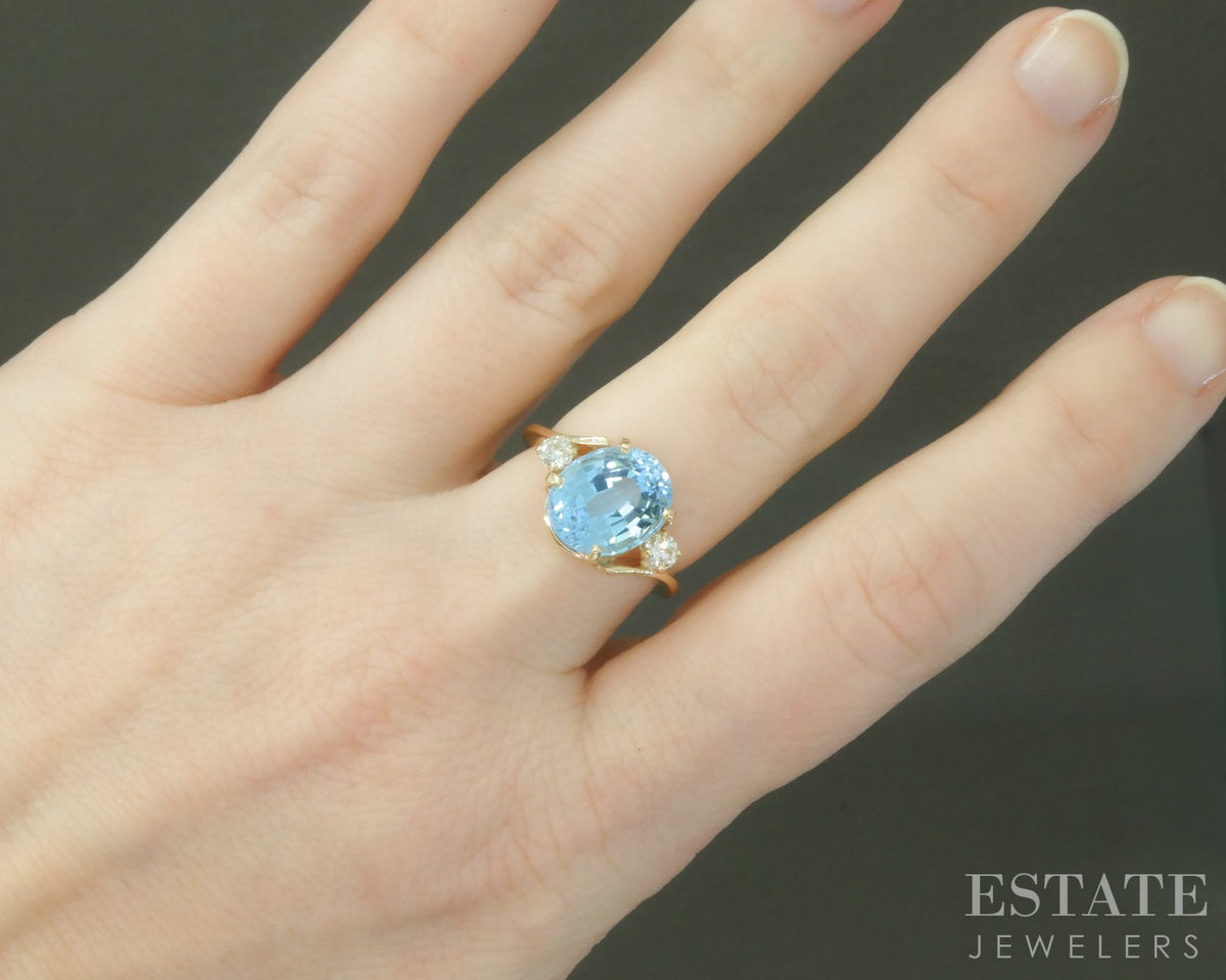 14k Yellow Gold Oval Natural Blue Topaz & Diamond Ladies Ring 4g p28701