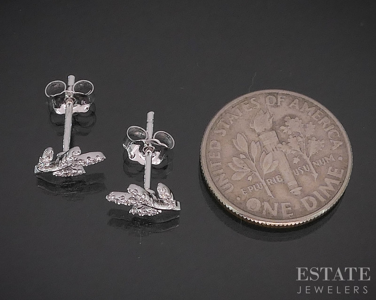 10k White Gold Lab Created .11ctw Diamond Leaf Stud Earrings p30775