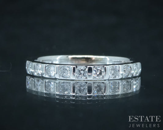 10k White Gold Natural .18ctw Diamond Ladies Wedding Band 1.6g p31037