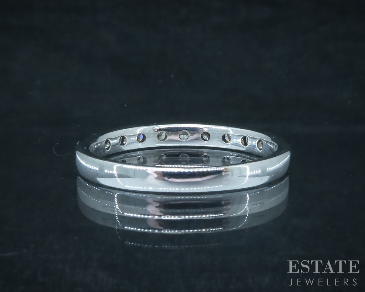 10k White Gold Natural .18ctw Diamond Ladies Wedding Band 1.6g p31037