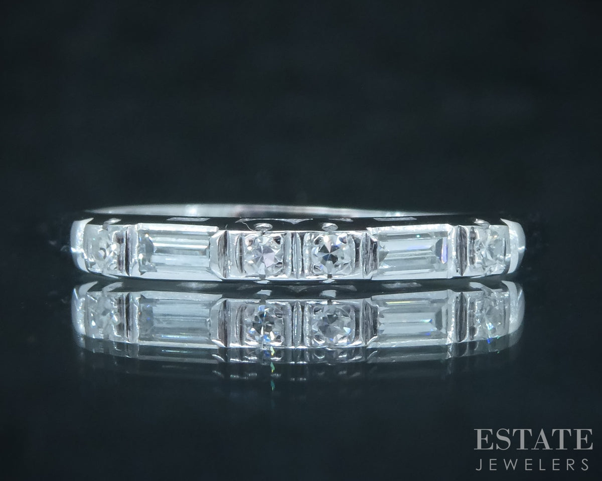 Vintage 14k White Gold Natural .08ctw Diamond Ladies Wedding Band 1.7g p31038