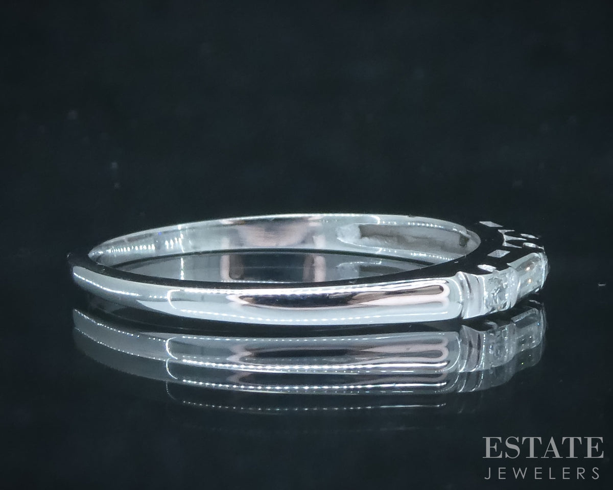 Vintage 14k White Gold Natural .08ctw Diamond Ladies Wedding Band 1.7g p31038