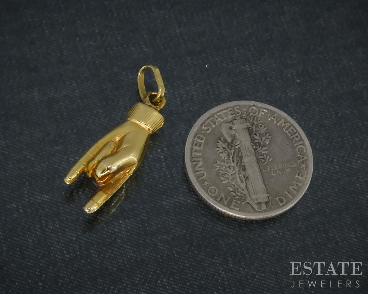 18k Yellow Gold Dimensional Italian Figa Charm 1.2g p31541