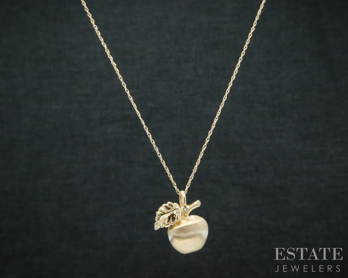 14k Yellow Gold Dimensional Apple Charm Ladies Necklace 1.9g p31542